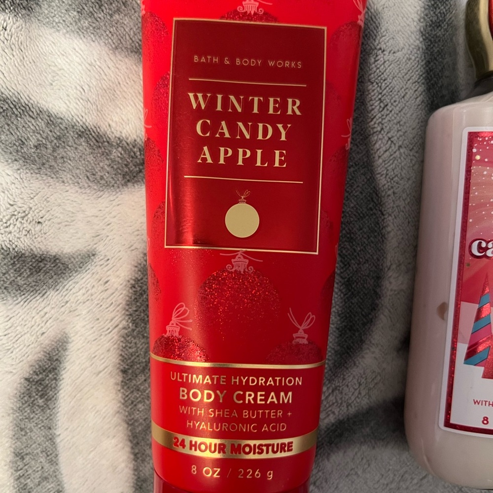 NEW Winter Candy Apple Bath and Body Works lotion and Body Cream Set 2023, 2022 - Picture 2 of 5